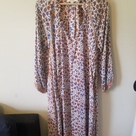 Natalie Martin x GOOP Fiore Silk Vintage Flowers Midi Dress worn by Rihanna - Picture 14 of 16